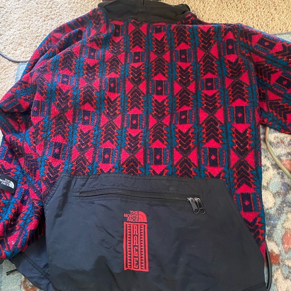 Funky north face - Picture 2 of 5